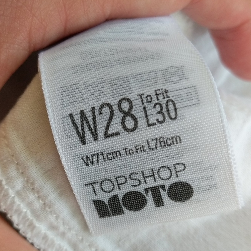TOPShop White Distressed - Picture 7 of 8